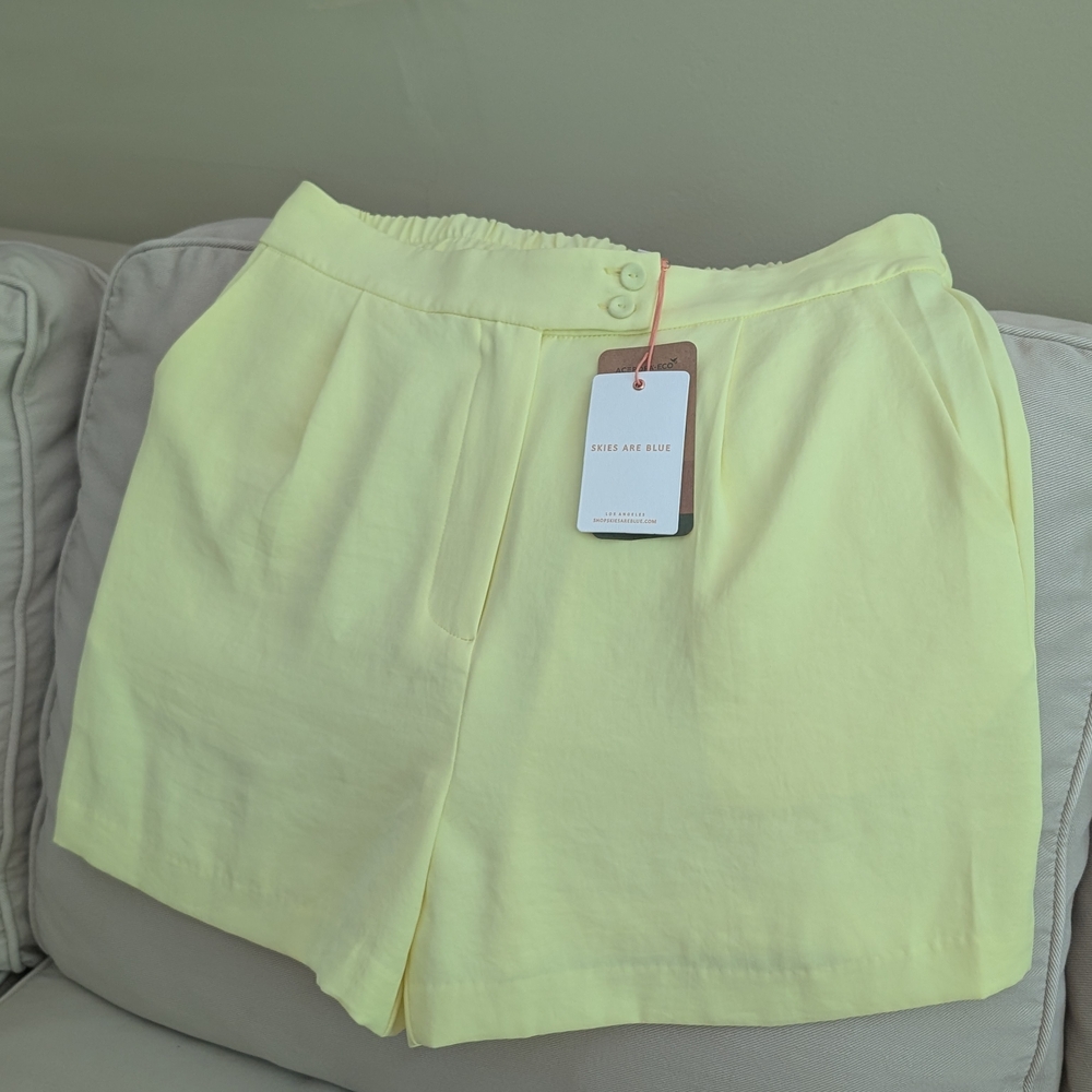 NWT SKIES ARE BLUE Rachel Tailored Short